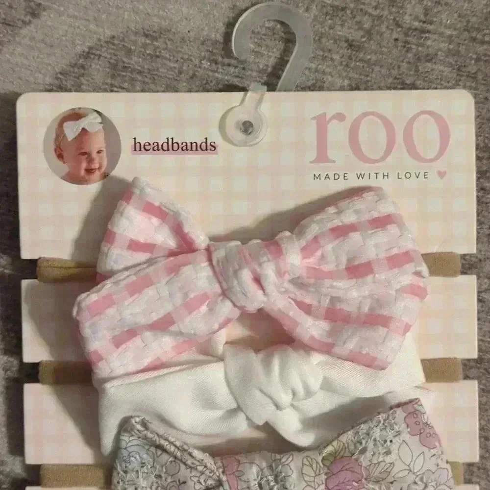 Buttery soft bows your little one will love. Say goodbye to uncomfy bows that le - Picture 2 of 3